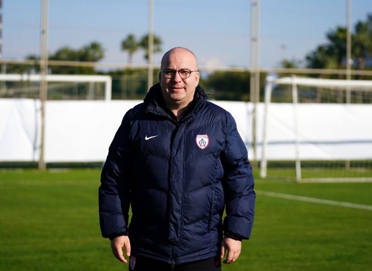 Barış Orhunbilge: "Yerli futbolcu yetiştiriliyorsa bence bir teşvik sistemi olmalı"