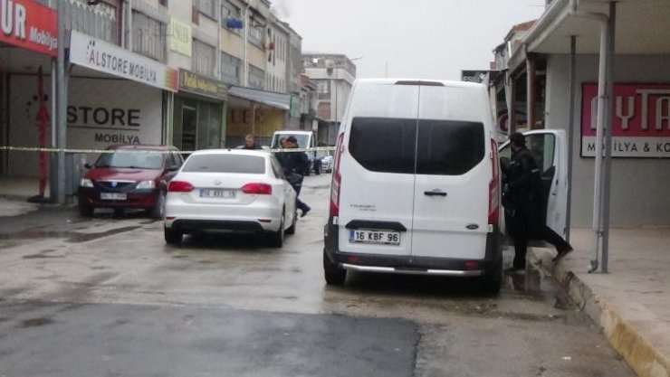 Sabah babasını yaralayan, akşamsa oğlunu öldüren sanık hakim karşısında
