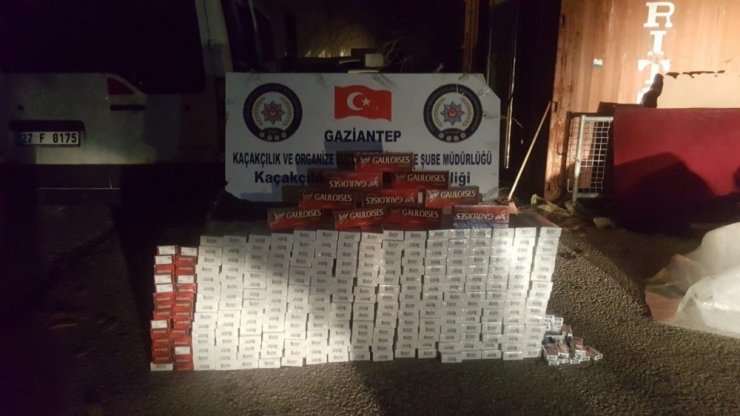 Kargoyla kaçak sigara sevkıyatına darbe