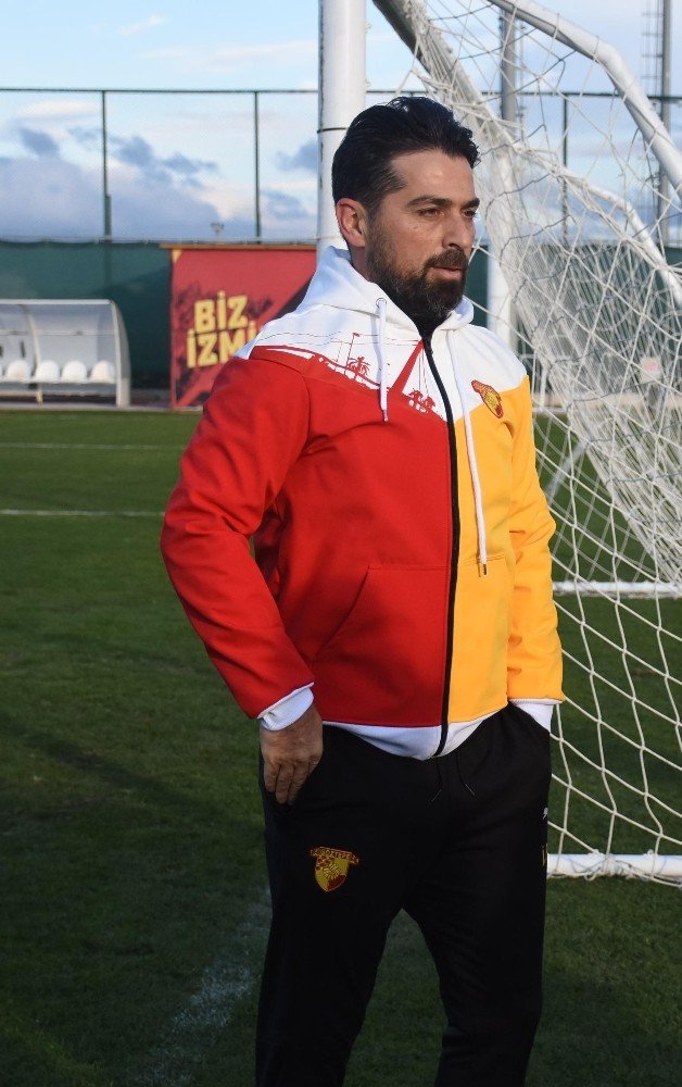 İlhan Palut: "Eren Derdiyok, Yasin Öztekin ve Veli Çetin Antalya kampı kadrosunda yer almayacak"