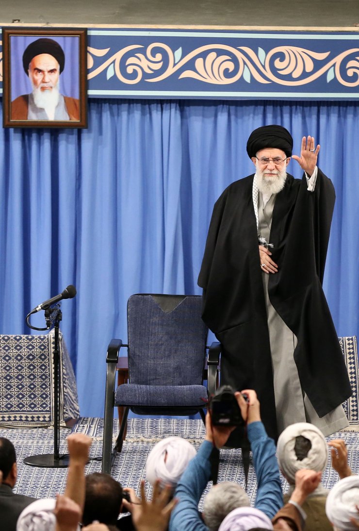 İran lideri Hamaney: "ABD'nin bölgedeki varlığı son bulmalıdır"