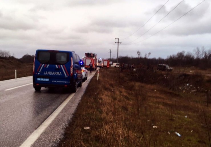 Sakarya’da kontrolden çıkan otomobil takla attı: 1 ölü