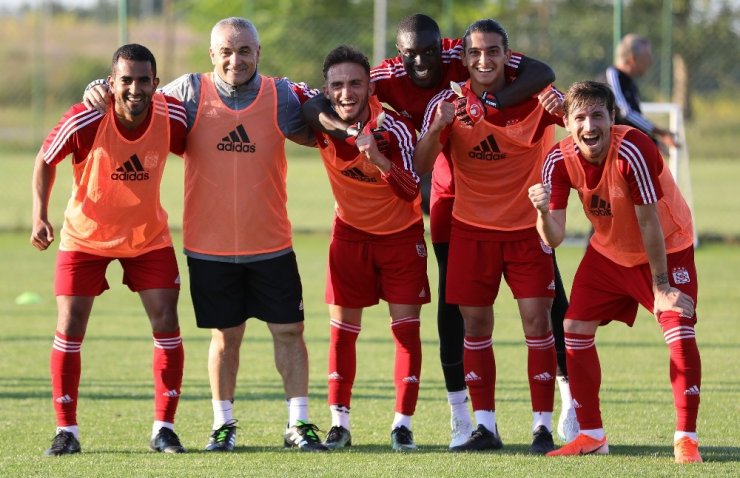 Sivasspor’un en istikrarlısı Caner Osmanpaşa