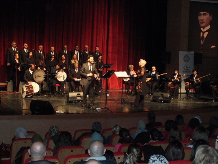 Sivas'ta Muzaffer Sarısözen'i anma konseri düzenlendi