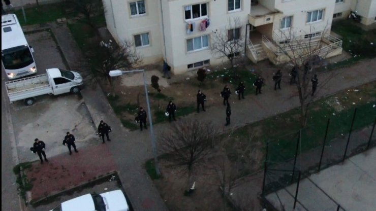 Bursa’da bin polisle şafak operasyonu: 27 gözaltı