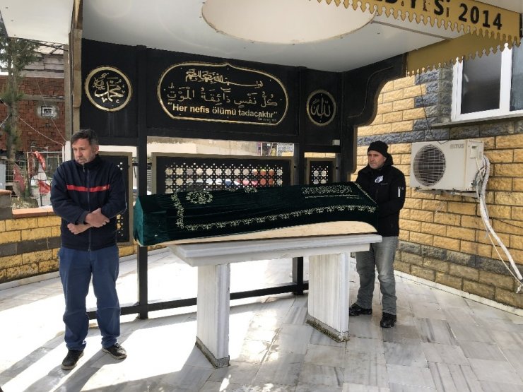 Alman polisi tarafından öldürülen Türk vatandaşı toprağa verildi