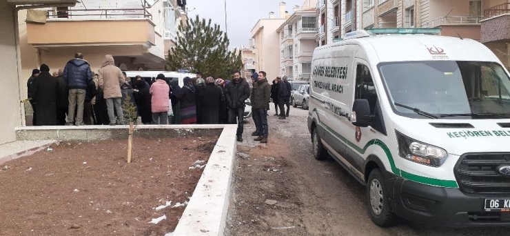 3. kattan düşen yaşlı kadın hayatını kaybetti