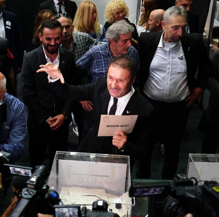 Hürser Tekinoktay: "Olayı sadece Fikret Orman’a yıkamazsınız"