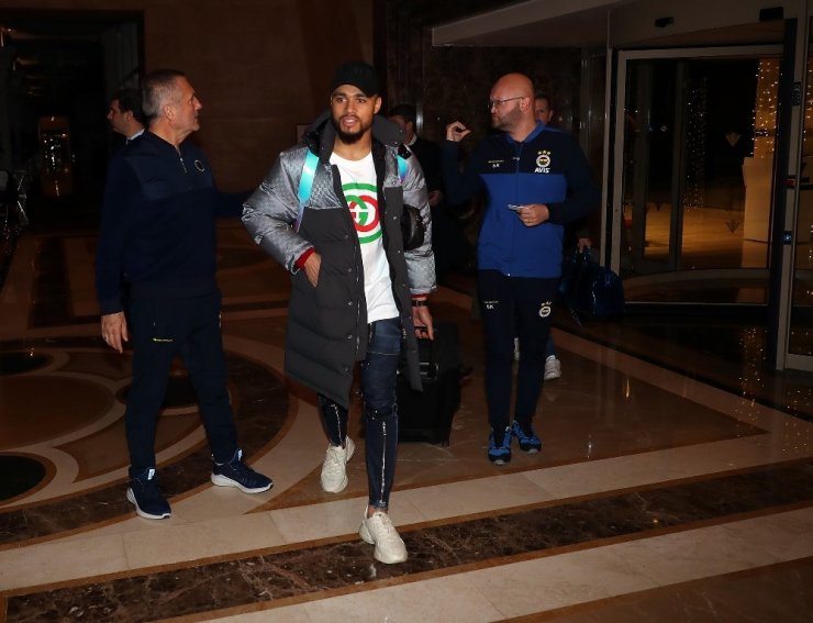 Fenerbahçe’de Simon Falette ilk antrenmanına çıktı