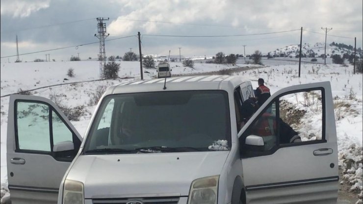 Müşteri kılığındaki jandarma, tarihi eser kaçakçılarını yakaladı