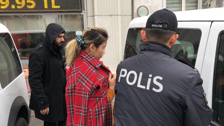 Esenyurt’ta Özbek uyruklu kadın, sevgilisini bıçakladı iddiası