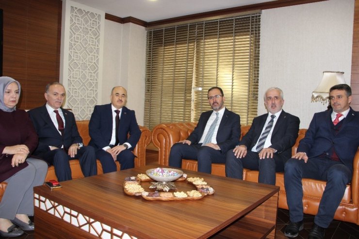 Bakan Kasapoğlu, “Önemli yıldızlar çıkaracağız”