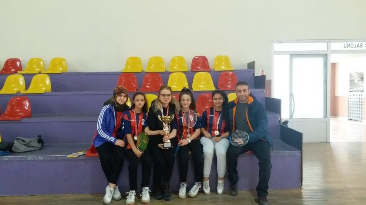 Badminton Yıldız Kadınlar İl Birinciliği Tamamlandı