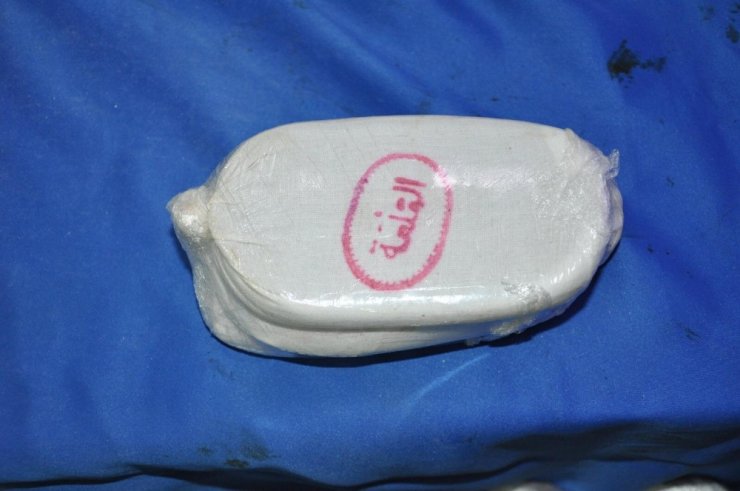 Hatay’da 20 bin adet uyuşturucu hap ve 25 kilo esrar ele geçirildi