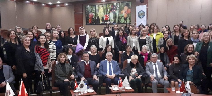 Kestelli, Manisalı kadınlara başarıya giden yolu tarif etti