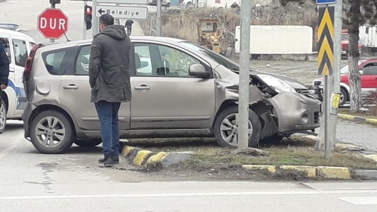 Karabük’te trafik kazası: 2 yaralı