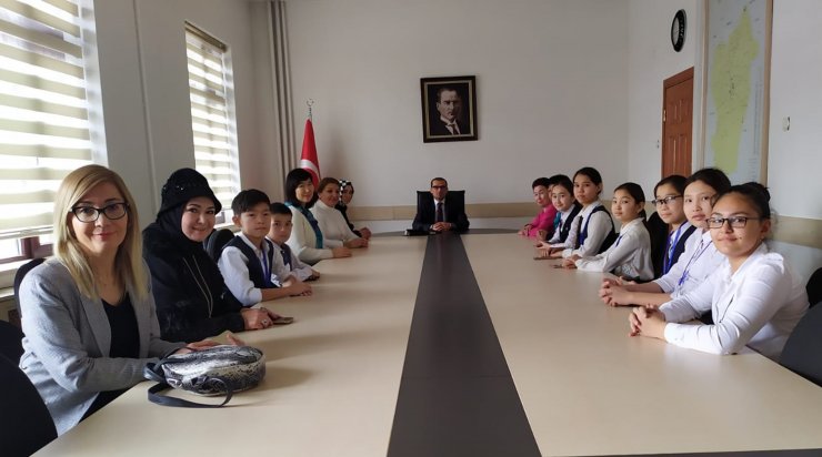 Kazakistanlı öğrenciler, Beypazarı'nı gezdi