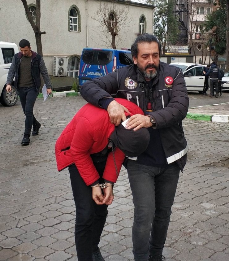 Samsun’da uyuşturucu operasyonu: 4 gözaltı