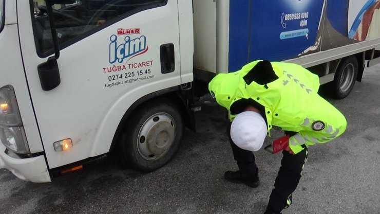 Kış lastiği takmayan ticari araçlara ceza uygulandı