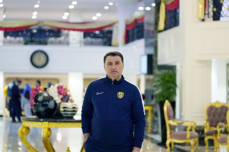Mustafa Kaplan: “İki kanat, 1 santrfor oyuncusuna ihtiyacımız var”