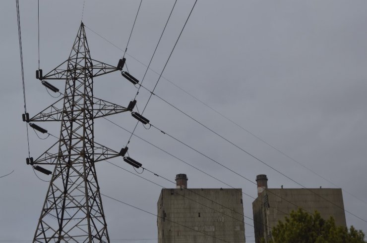 Kapatılan Tunçbilek Termik Santrali’nde 500 işçi ücretli izne çıkarıldı