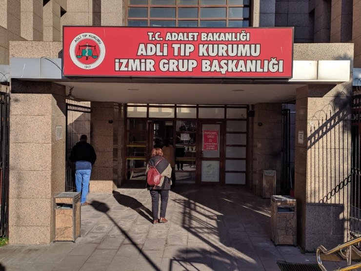 İzmir’de organ naklinden sonra hayatını kaybeden üçüncü hastanın cenazesi teslim alındı