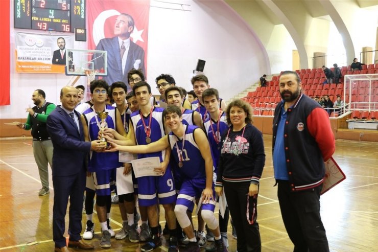 Okullar Arası Basketbol Genç Erkekler Müsabakaları yapıldı