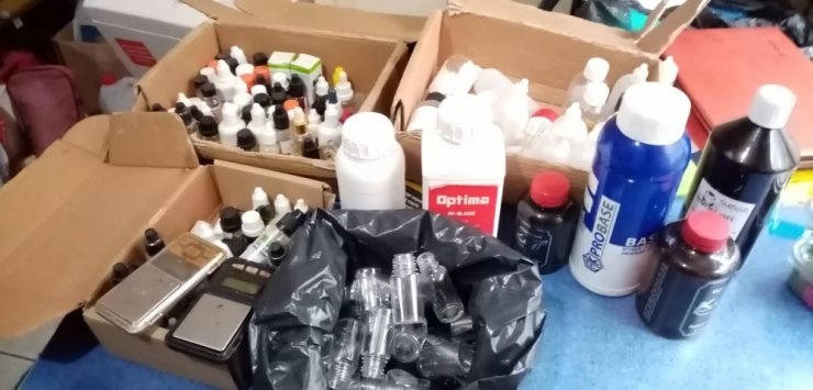 Aksaray’da kaçak elektronik sigara operasyonu