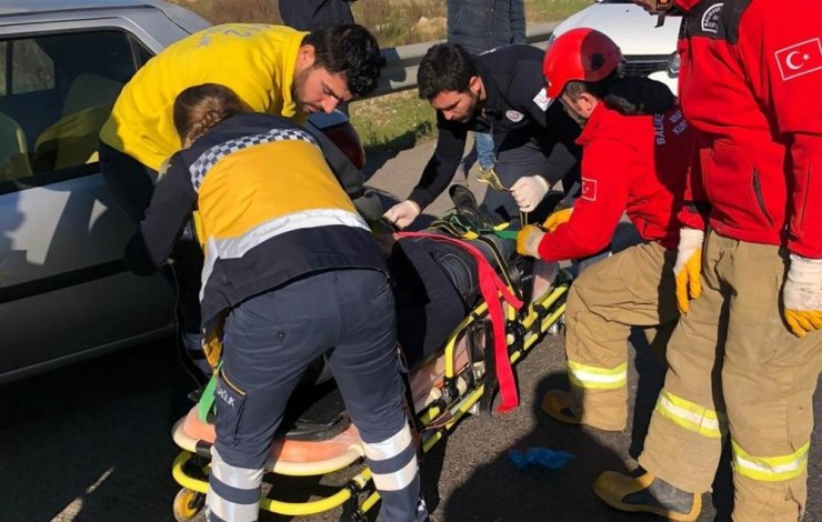 Balıkesir’de trafik kazası: 4 yaralı