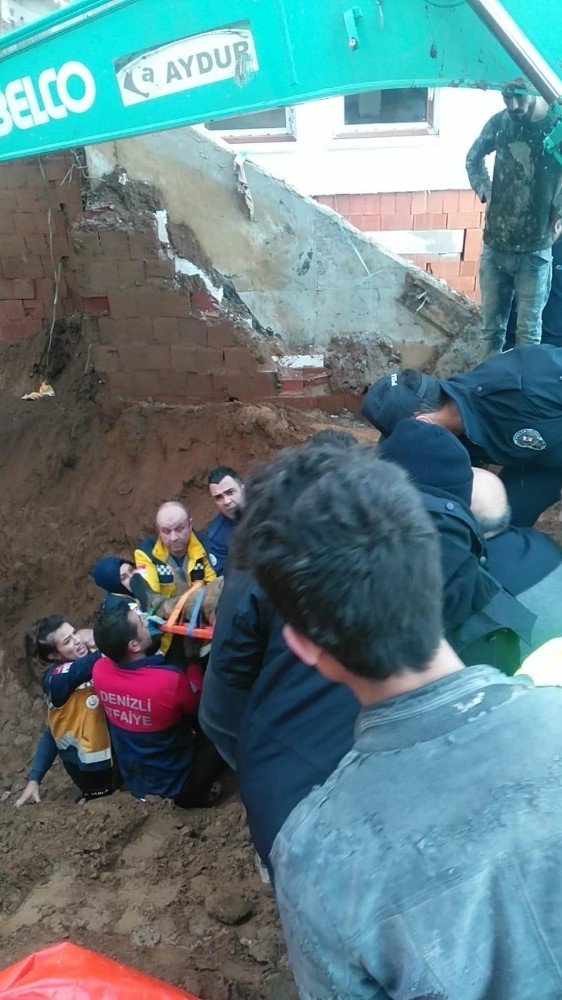 Denizli’de dengesini kaybeden işçi toprağın altında kaldı