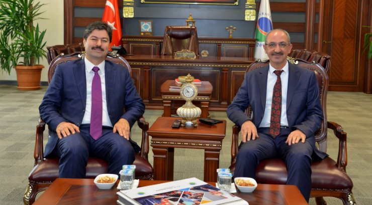 Esnaf, Sanatkarlar ve Kooperatifçilik Genel Müdürü Erkan'dan Rektör Karakaya'ya ziyaret