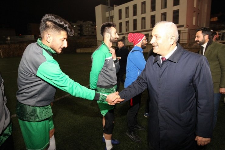 Başkan Büyükgöz antremana katıldı