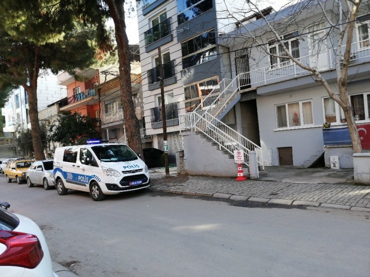 Yalnız yaşayan adam evinde ölü bulundu
