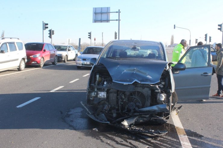 Tekirdağ’da kırmızı ışık ihlali kazası: 1 ölü