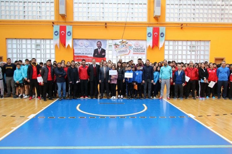 Van’da ANALİG Voleybol Çeyrek Final müsabakaları başladı