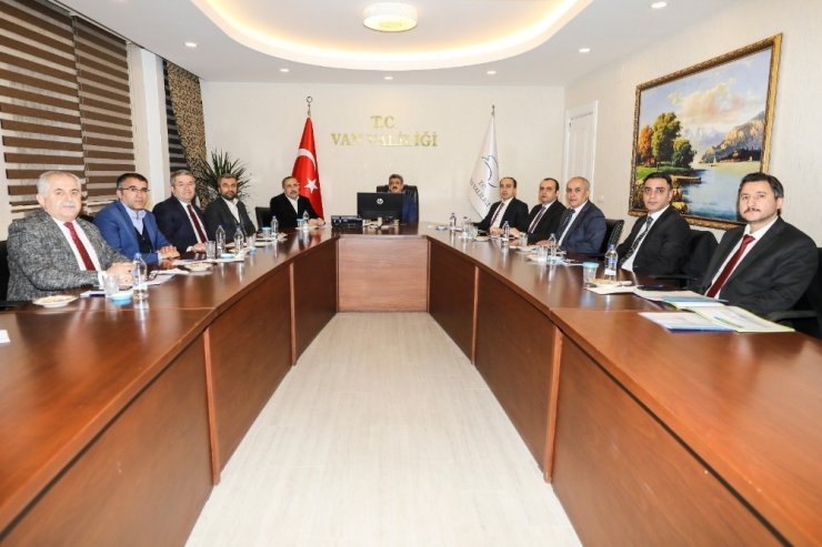 Çaldıran’da ‘Organize Sera Bölgesi’ kurma çalışması