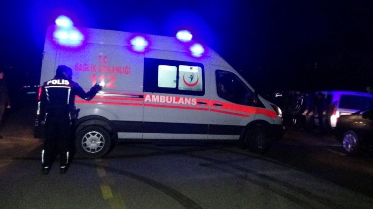 13 ayrı suçtan aranan şahıs polisle çatıştı: 3 kişi yaralandı