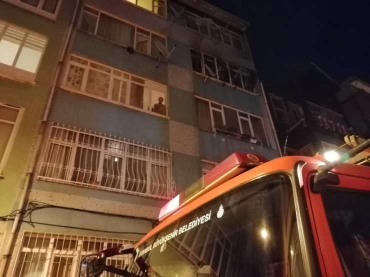 Yangın esnasında şüpheli ölüm polisi harekete geçirdi