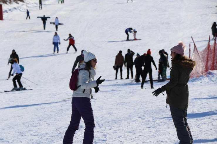 Kayakla Oryantiring Türkiye Şampiyonasında dereceye giren sporculara madalyaları takdim edildi