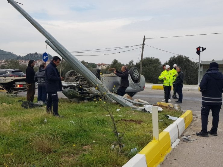 Burhaniye’de iki otomobil çarpıştı: 5 yaralı