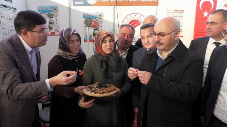 Vali Köşger; “Yerli ve milli üretimi destekliyoruz”