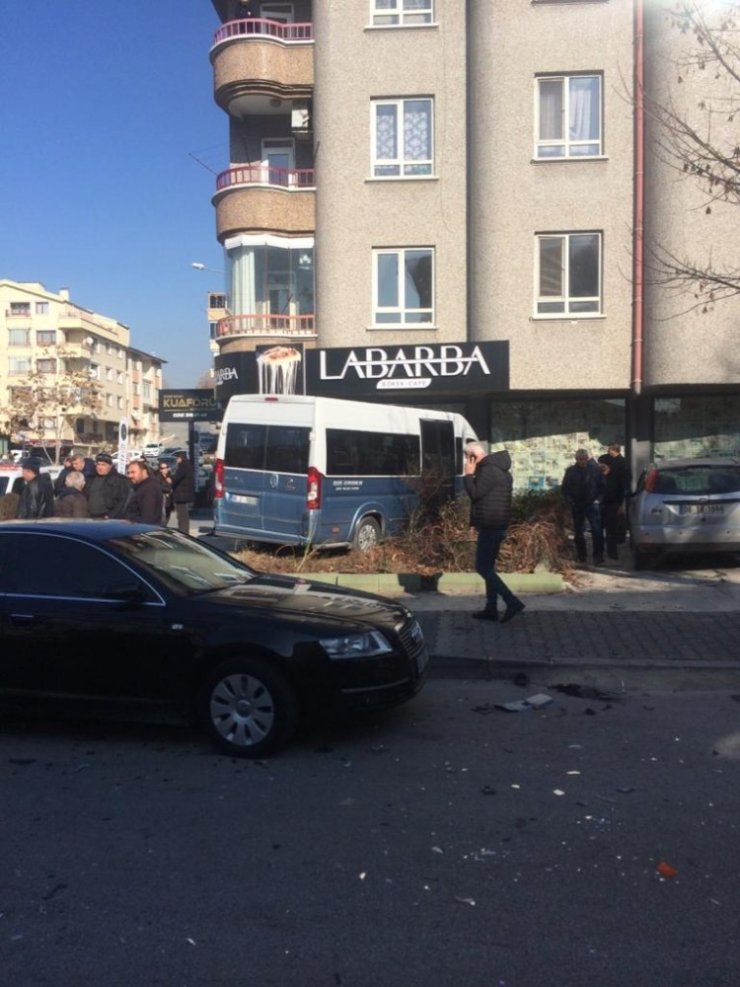 Ankara korkutan kaza: 7 yaralı