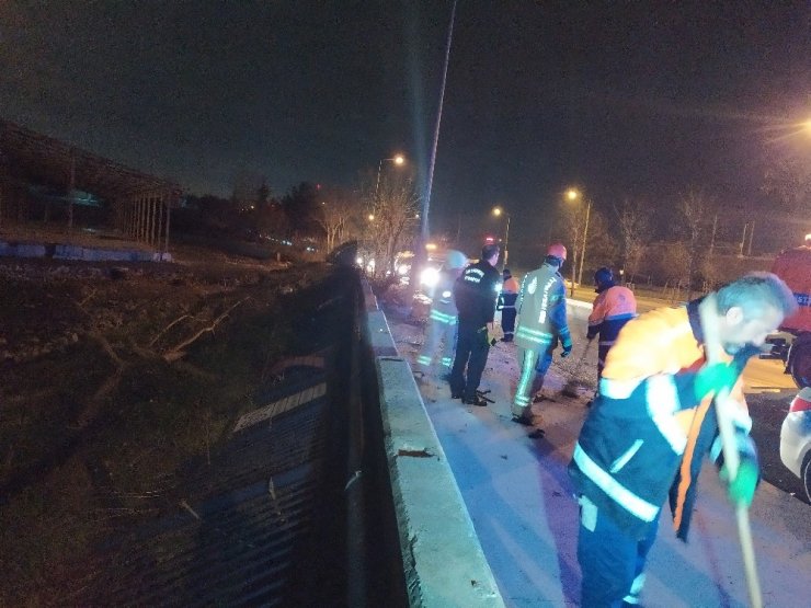 Bakırköy’de ortalığı savaş alanına çeviren kazadan sağ çıktı