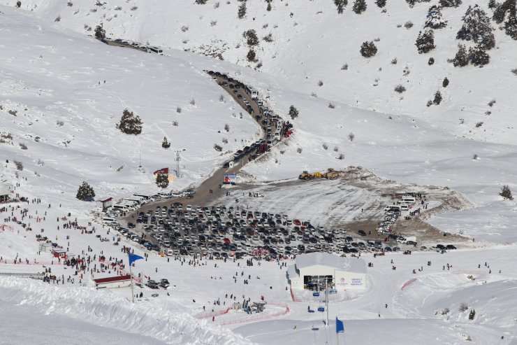 İşlediği cinayetin ardından intihar eden kişi iki kardeşi de öldürmüş