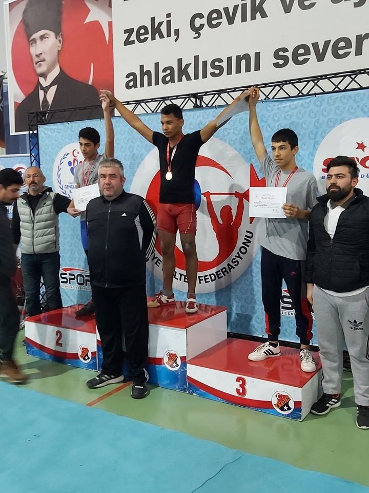Edirne çocuk evlerinden büyük başarı