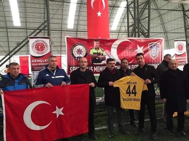 Fethi Sekin anısına halı saha turnuvası