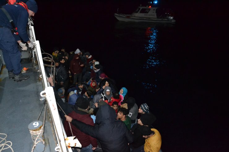 İzmir'de 131 düzensiz göçmen yakalandı