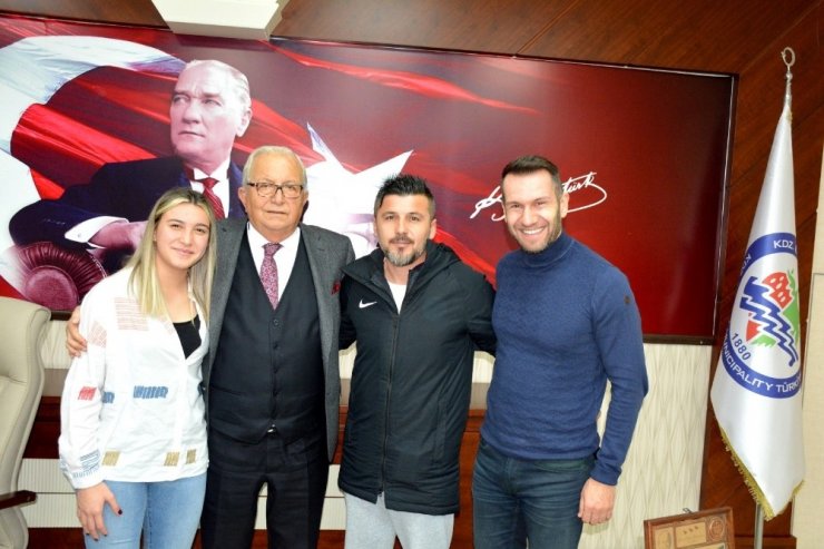 Zonguldaklı Milli futbolcu Ece Türkoğlu;