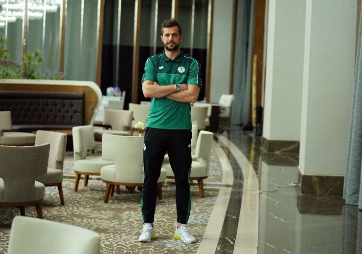 Uğur Demirok: "Kadro dışı kalınca psikolojik olarak etkilendim"