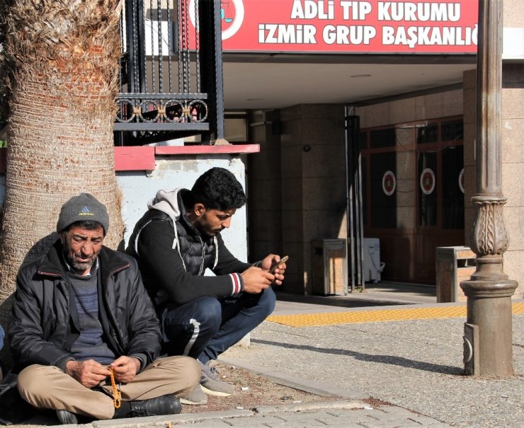 Hayatını kaybeden göçmenin yakını: "Botların içinde ölüme gidiyoruz"